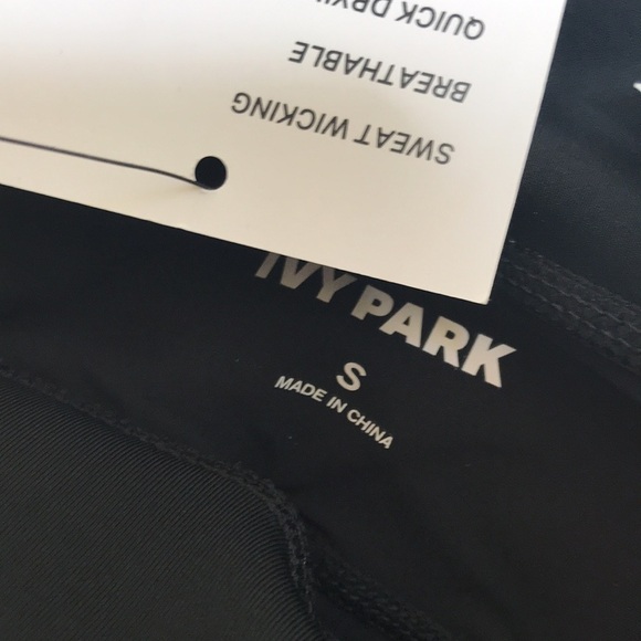 New! Ivy Park small Y high rise sculptured legging - Picture 4 of 9